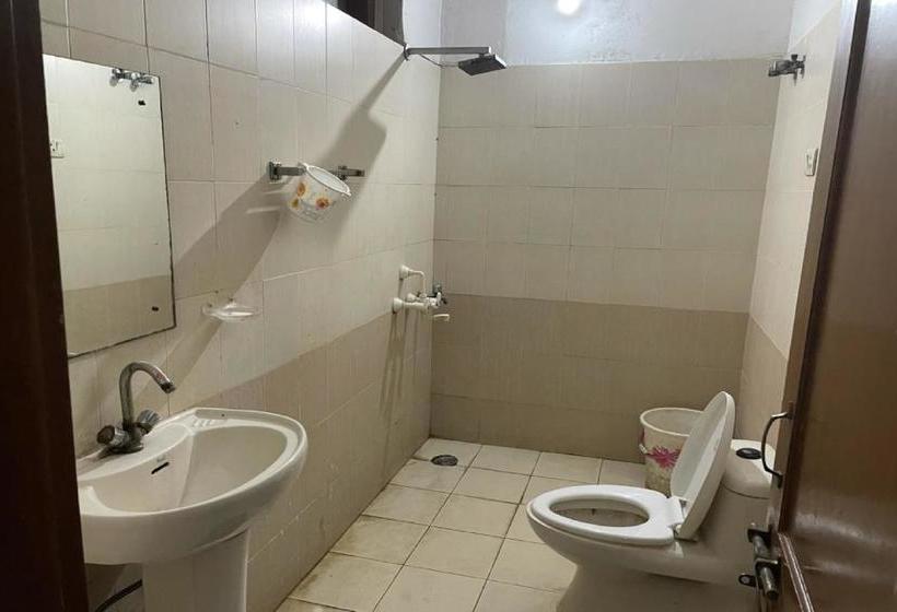 Отель Oyo 79815 Stay Inn