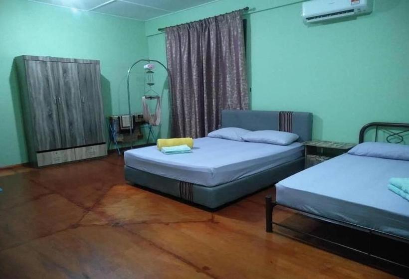 酒店 Oyo 90215 Awani Homestay