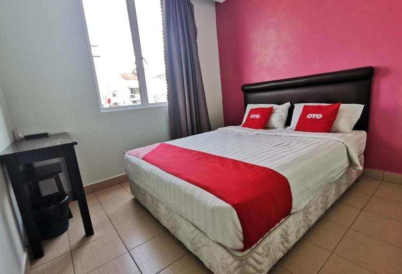 فندق Oyo 90239 Living Inn