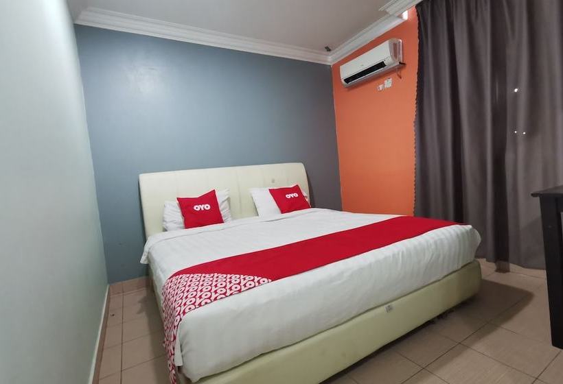 فندق Oyo 90239 Living Inn