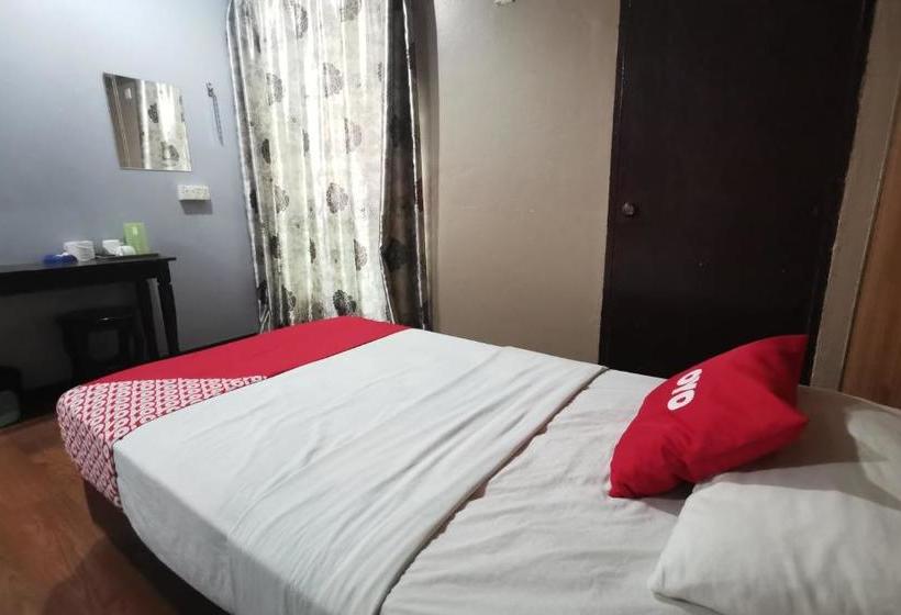 호텔 Oyo 90240 Glory Inn