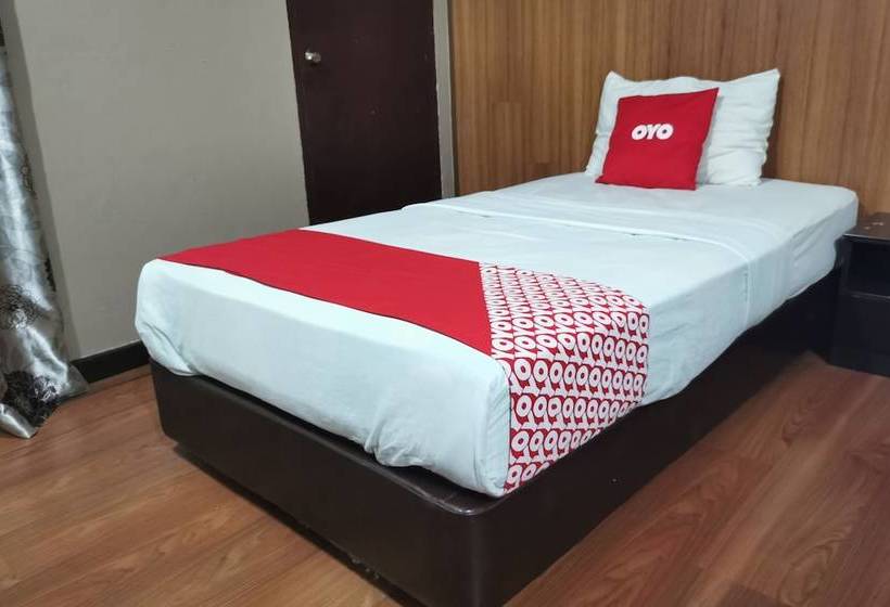 호텔 Oyo 90240 Glory Inn