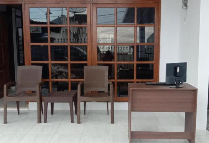 酒店 Oyo 90344 Wijayanti