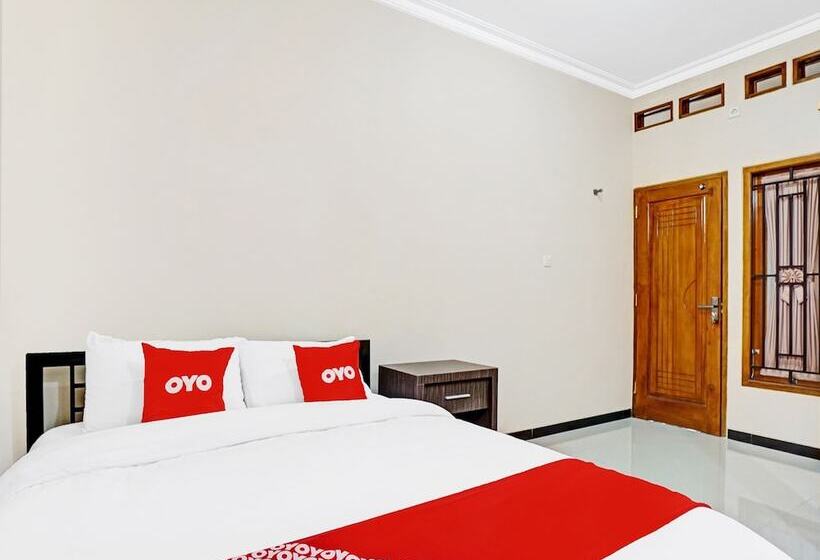 فندق Avisha Guest House Syariah
