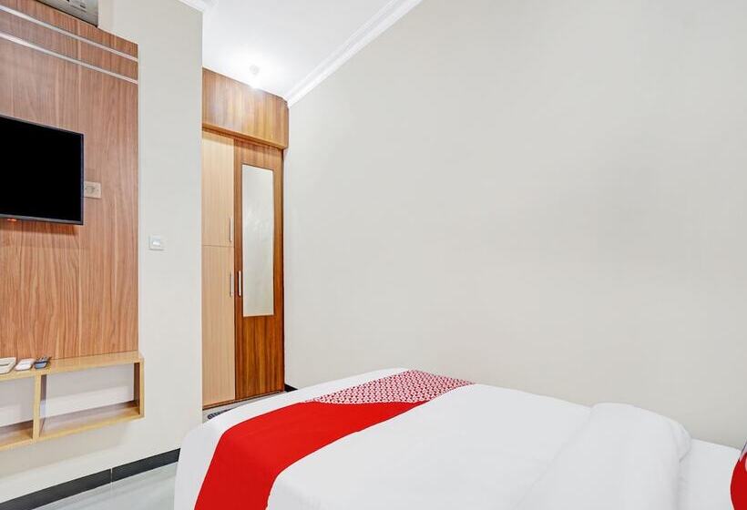 فندق Avisha Guest House Syariah