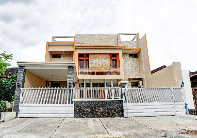 فندق Avisha Guest House Syariah