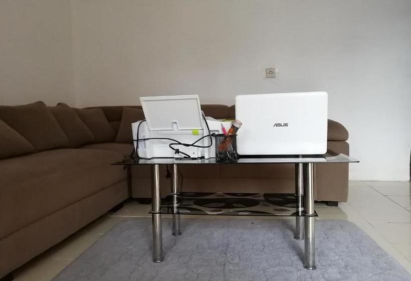 فندق Oyo 90384 Bukit Cipendawa Mc