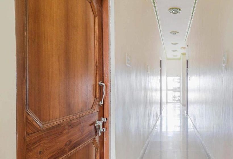 בית מלון כפרי Oyo Orc021 Heaven Inn