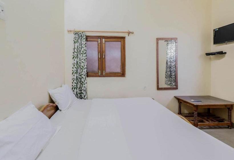 בית מלון כפרי Oyo Orc021 Heaven Inn