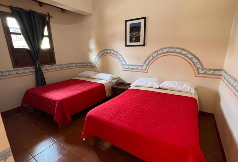 فندق Posada Los Naranjos