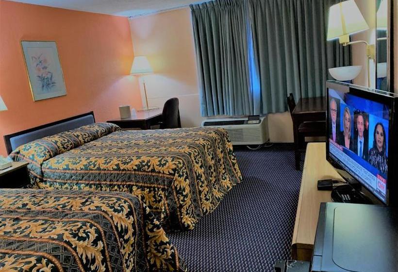 호텔 Red Carpet Inn & Suites