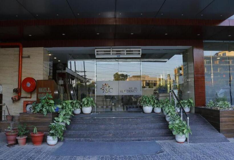 בית מלון כפרי S C Residency