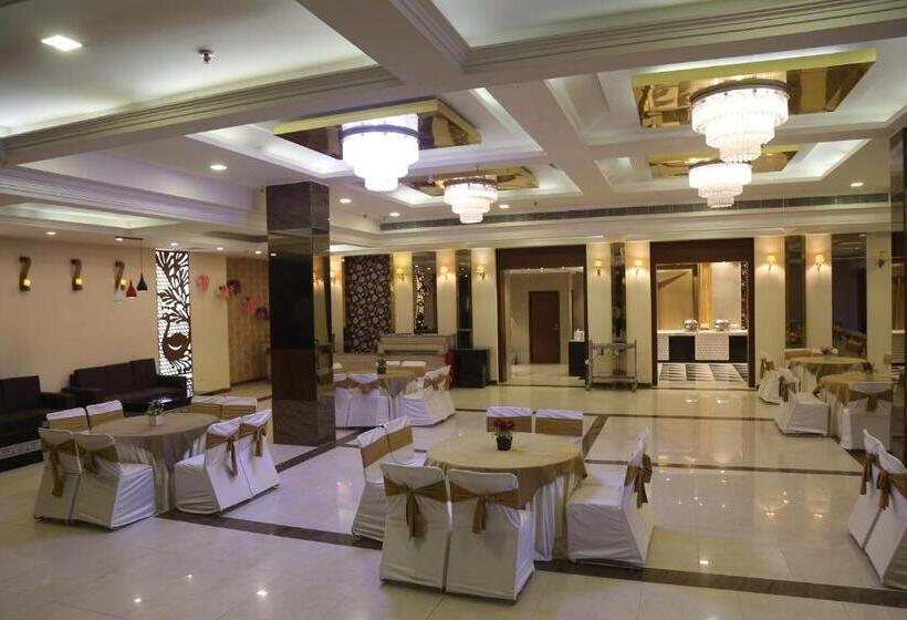 בית מלון כפרי S C Residency