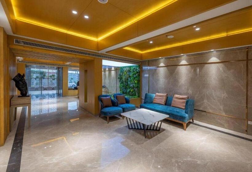 Отель Sarovar Portico Morbi