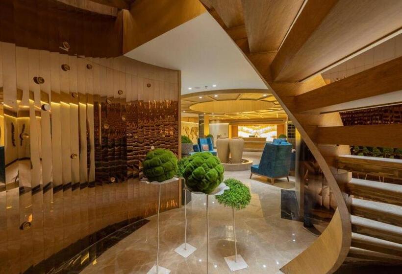 בית מלון כפרי Sarovar Portico Morbi