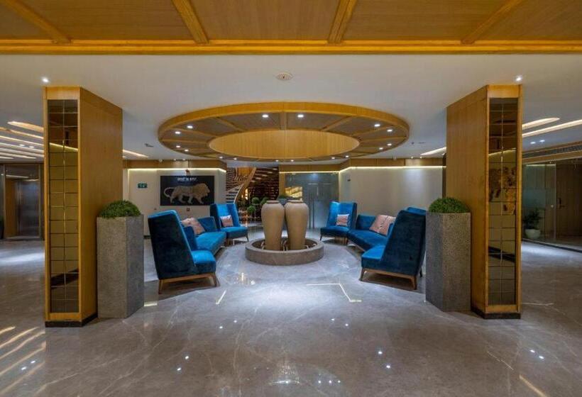 בית מלון כפרי Sarovar Portico Morbi