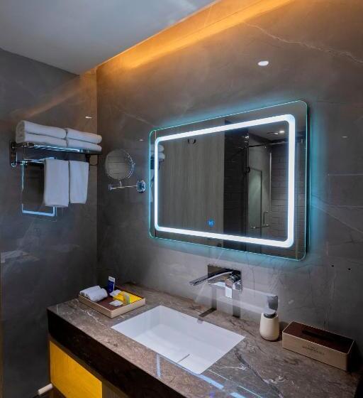 Отель Sarovar Portico Morbi