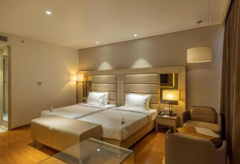 בית מלון כפרי Sarovar Portico Morbi