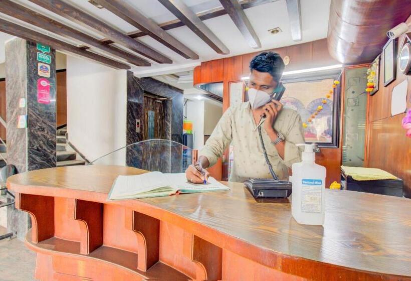 فندق Spot On 44978  Galaxy Inn