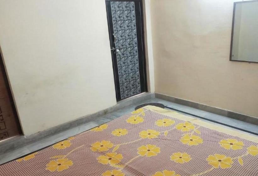 هتل Spot On 73721  Sunitraj Palace