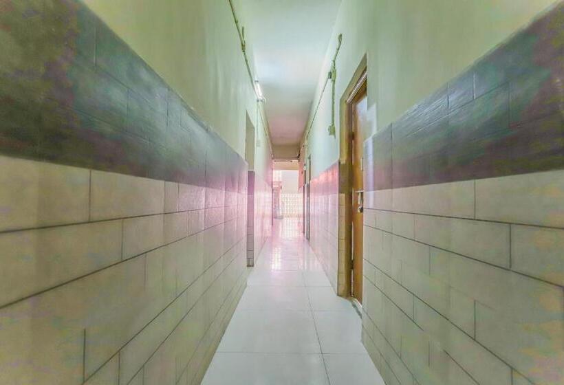 בית מלון כפרי Spot On 79411 Flagship Inn