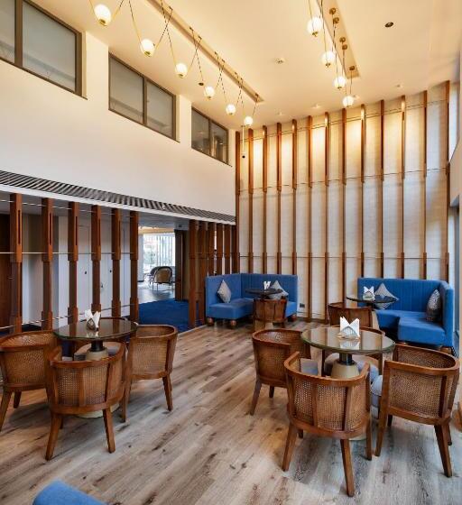 בית מלון כפרי The Crescent