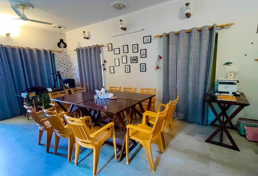 فندق Thehimalayanliving Whistling Pines