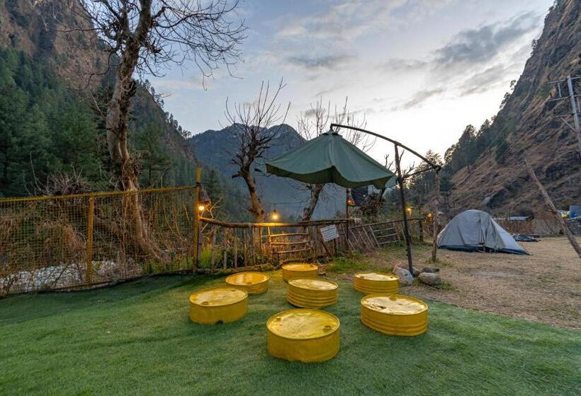 Jungle Hostel By Whoopers