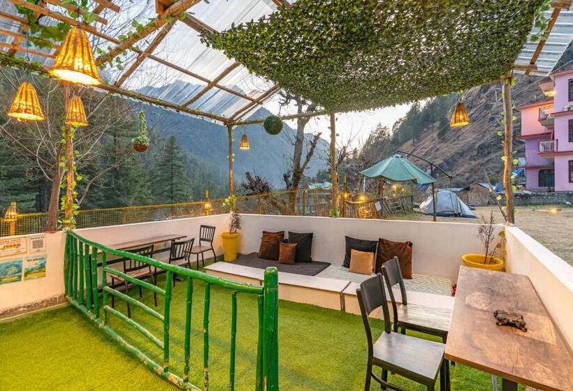 Jungle Hostel By Whoopers