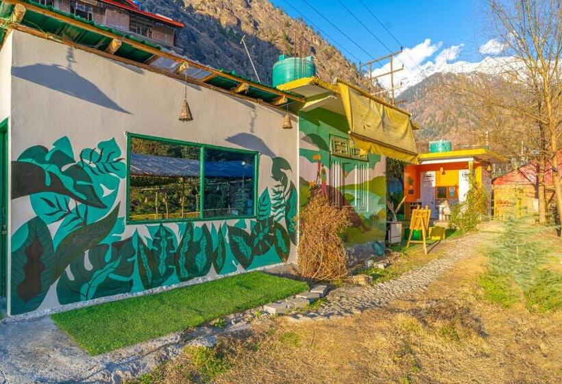 Jungle Hostel By Whoopers