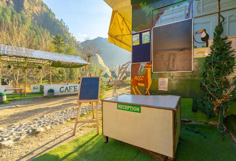 Jungle Hostel By Whoopers