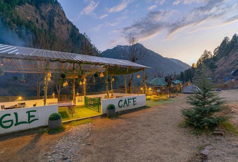 Jungle Hostel By Whoopers