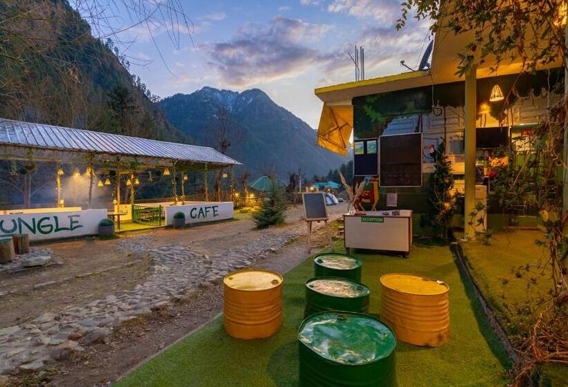 Jungle Hostel By Whoopers