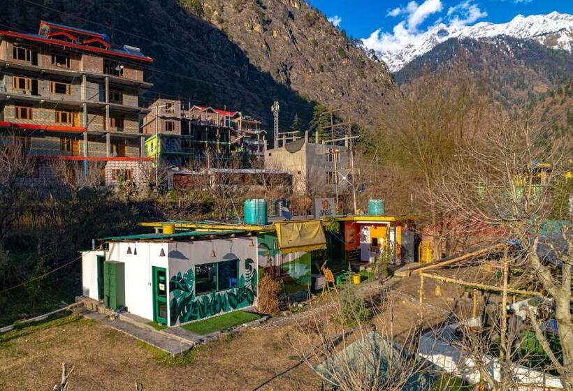 Jungle Hostel By Whoopers