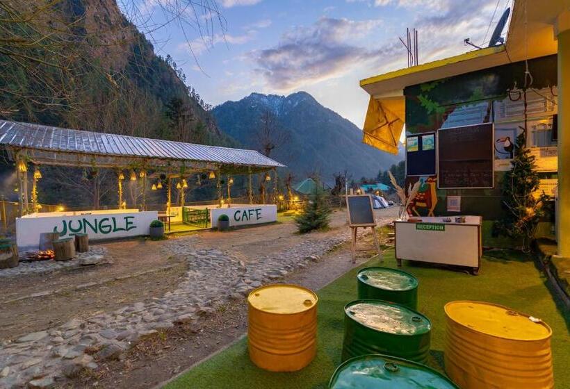 Jungle Hostel By Whoopers