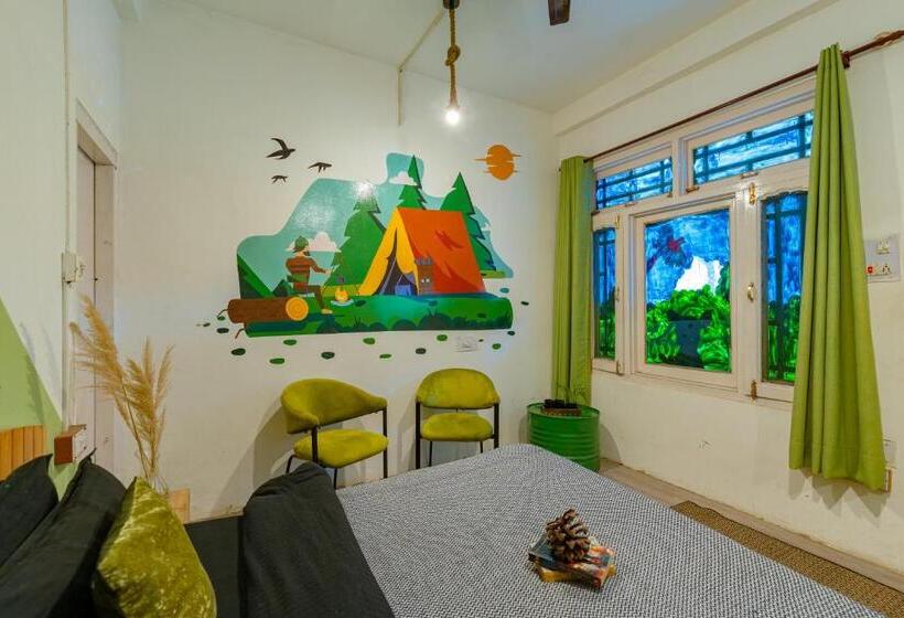 Jungle Hostel By Whoopers