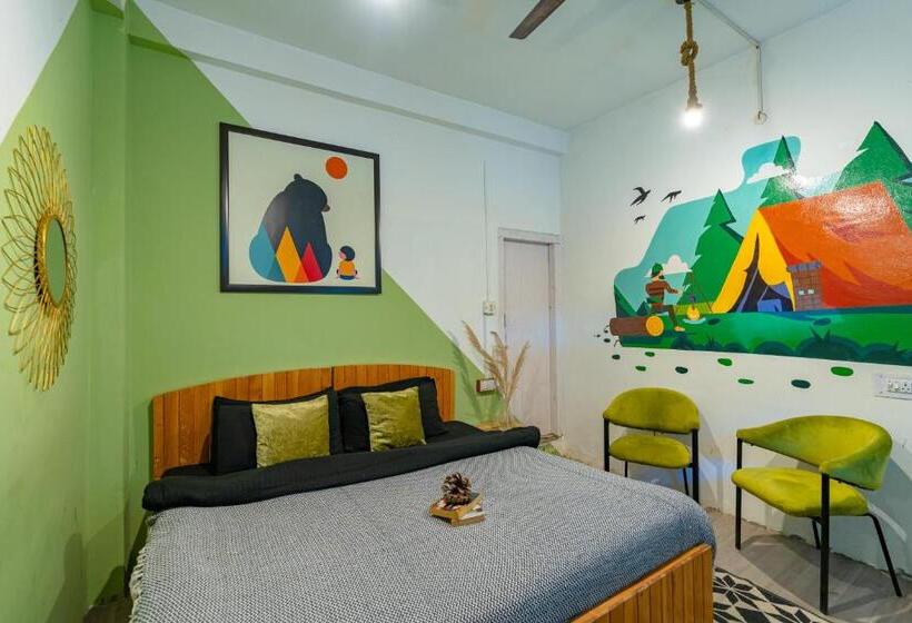 Jungle Hostel By Whoopers