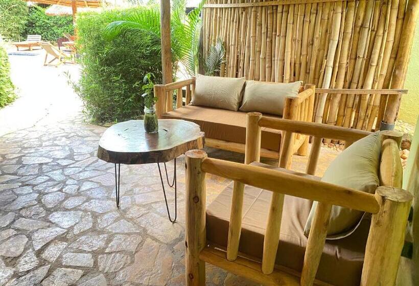 پانسیون Afro Smiles