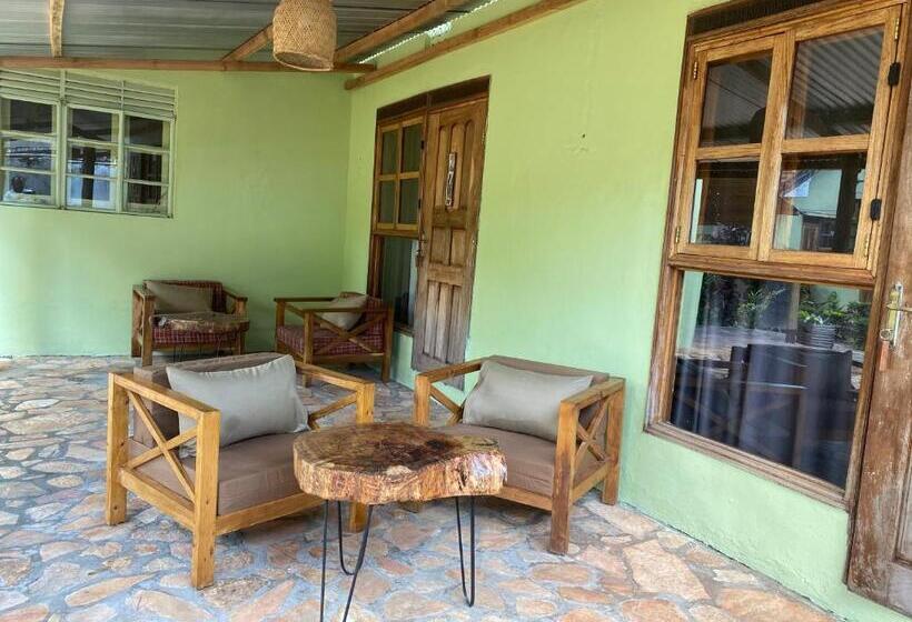 پانسیون Afro Smiles