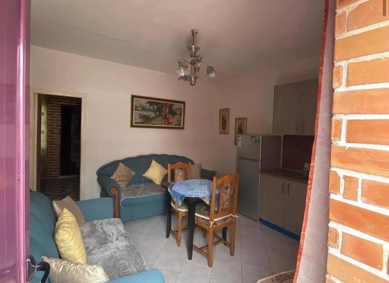 פנסיון Guest Rooms Arbri