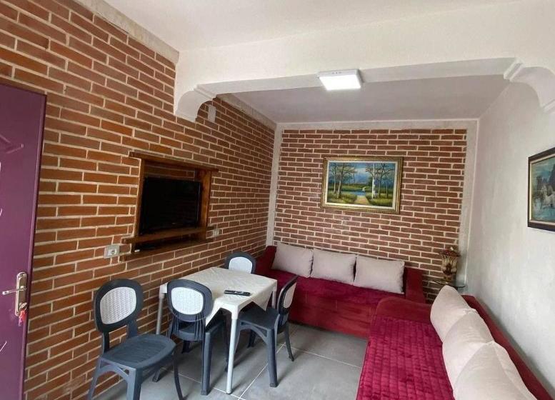 פנסיון Guest Rooms Arbri