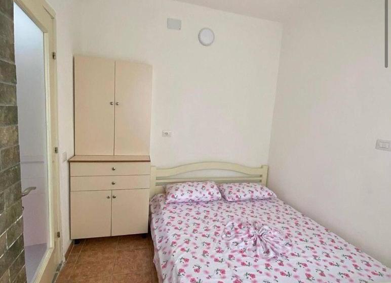 פנסיון Guest Rooms Arbri