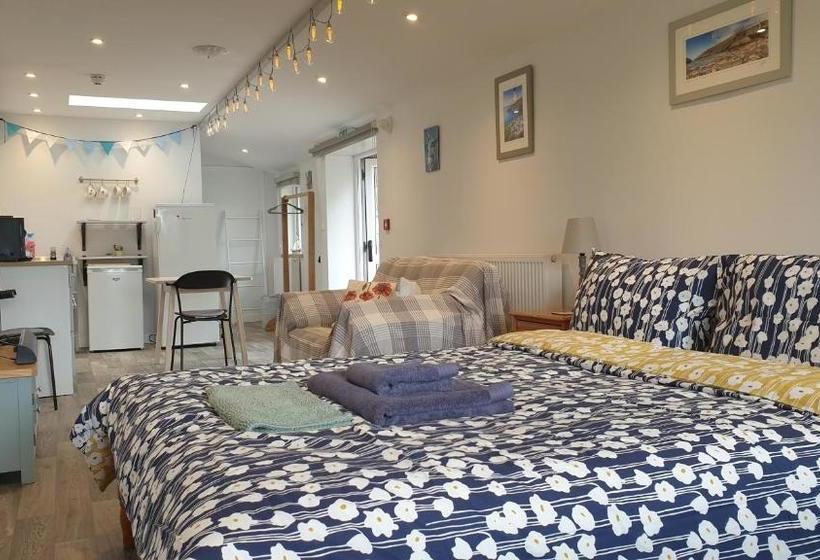 膳宿费 The Nook B&b