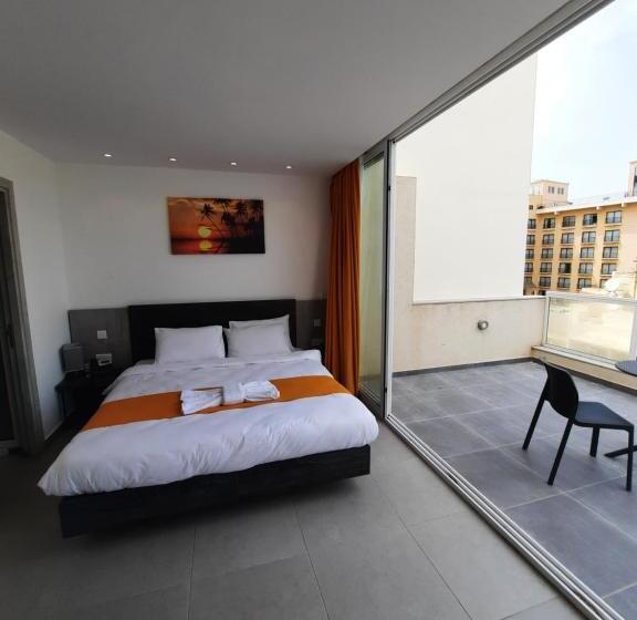 پانسیون Shoreline