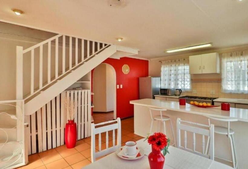 Пансион The Link Guest Lodge