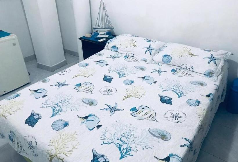 Пансион Villa Acacias Tree