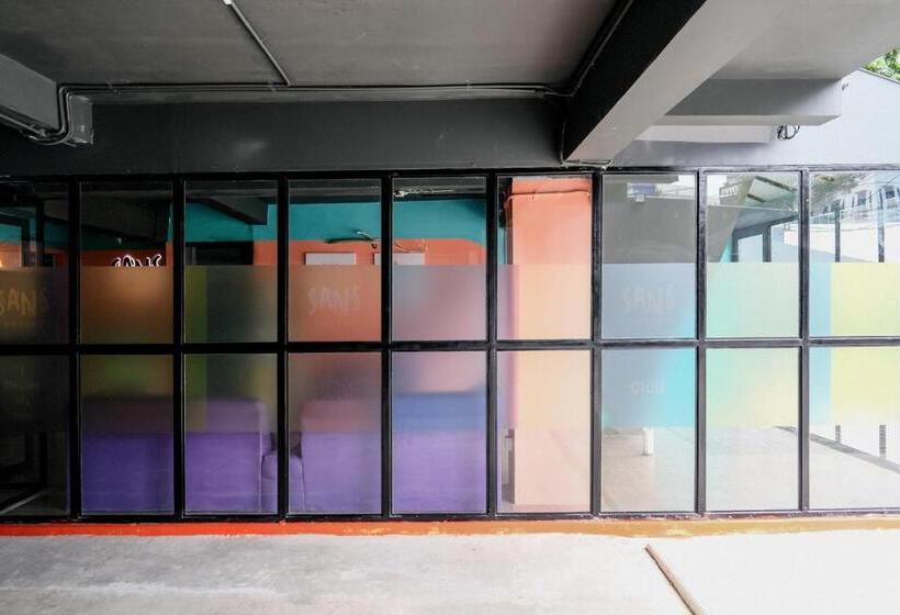 Sans Hotel Roxy Jakarta