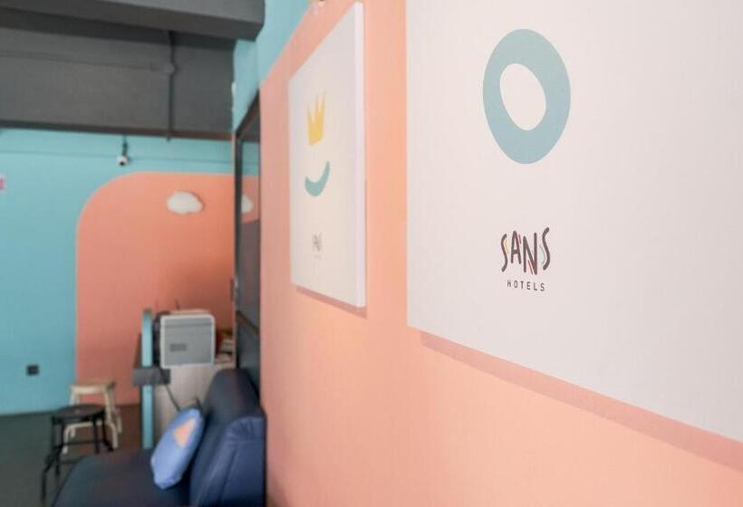 Sans Hotel Roxy Jakarta