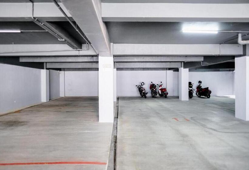 Sans Hotel Roxy Jakarta