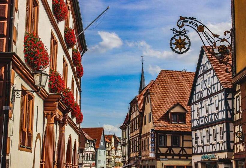 Weekly Boardinghouse